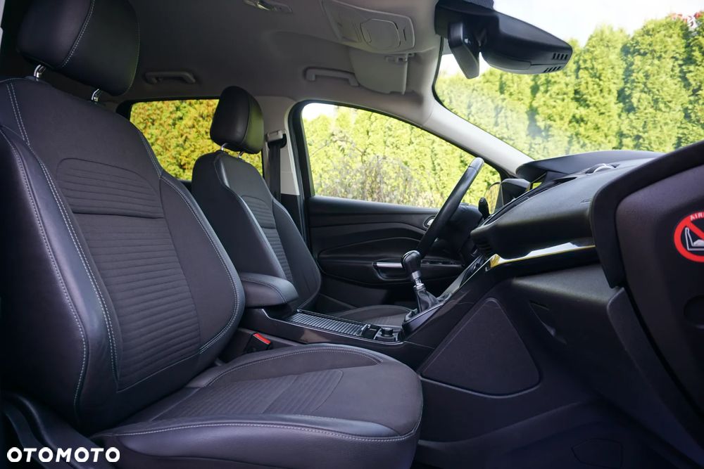 Ford Kuga 2.0 TDCi 4x4 Titanium - 31