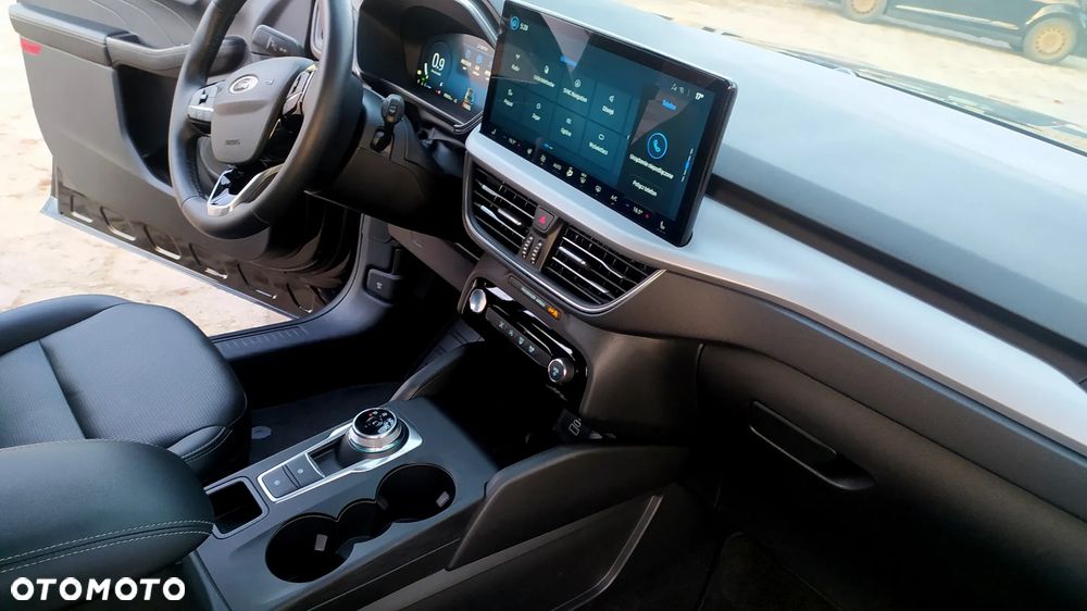 Ford Kuga 2.0 EcoBoost 4x4 Titanium - 34