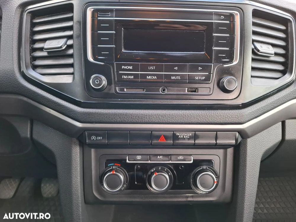 Volkswagen Amarok - 10