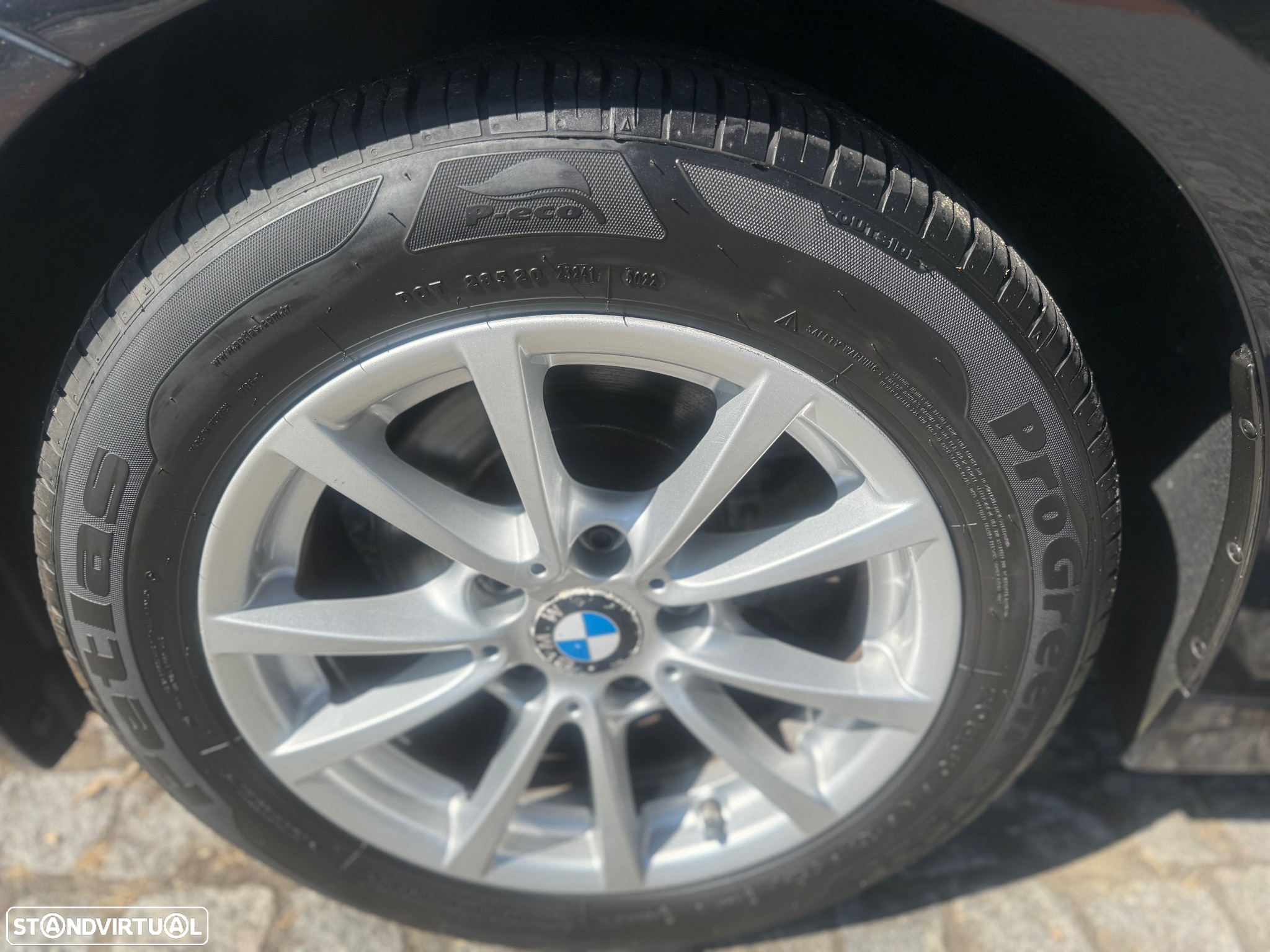 BMW 318 d Touring Line Luxury - 29