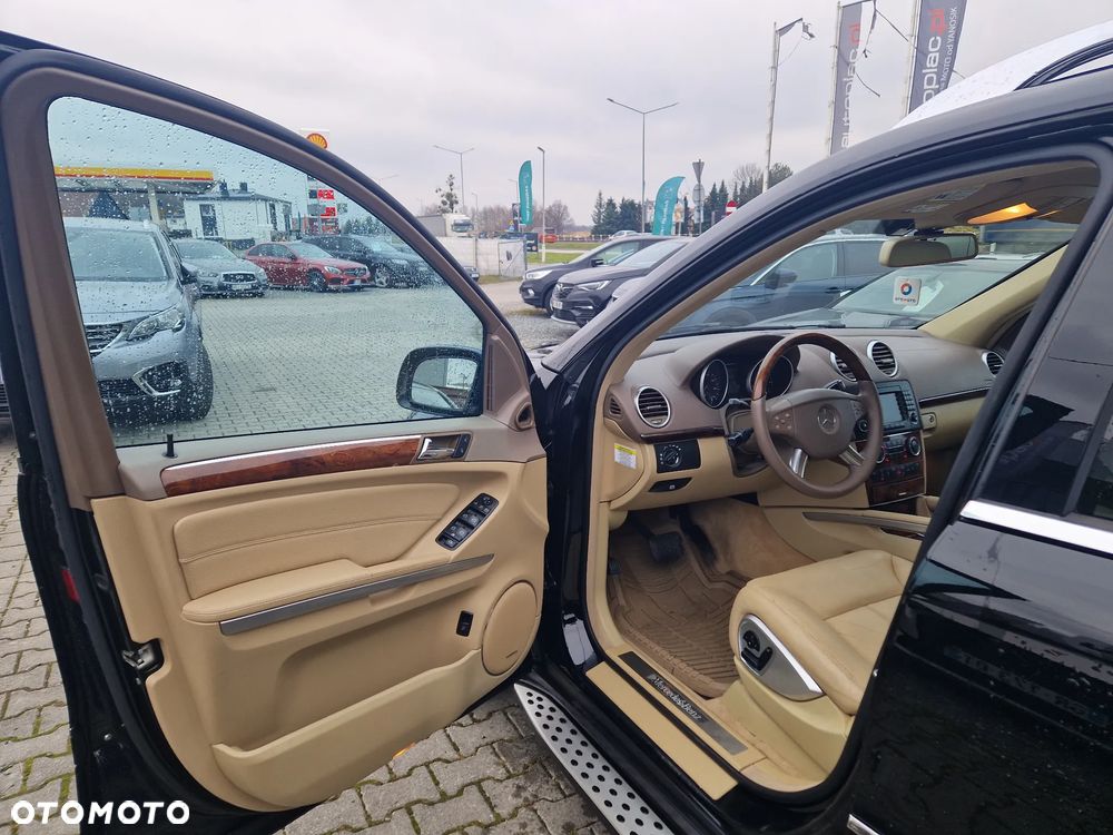 Mercedes-Benz GL - 15