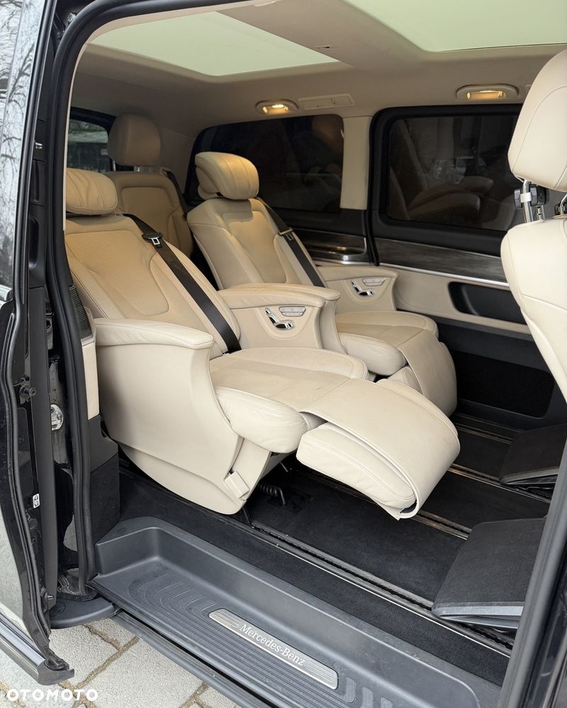 Mercedes-Benz Klasa V 300 d 4-Matic 9G-Tronic - 8