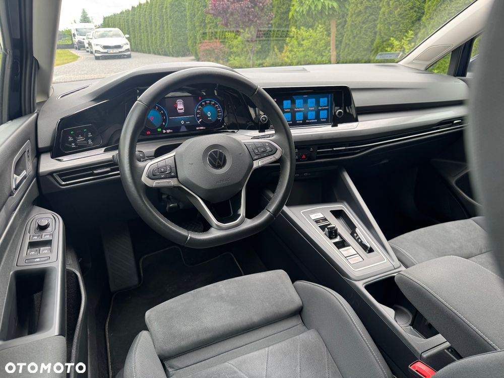 Volkswagen Golf 1.5 eTSI Style DSG - 27