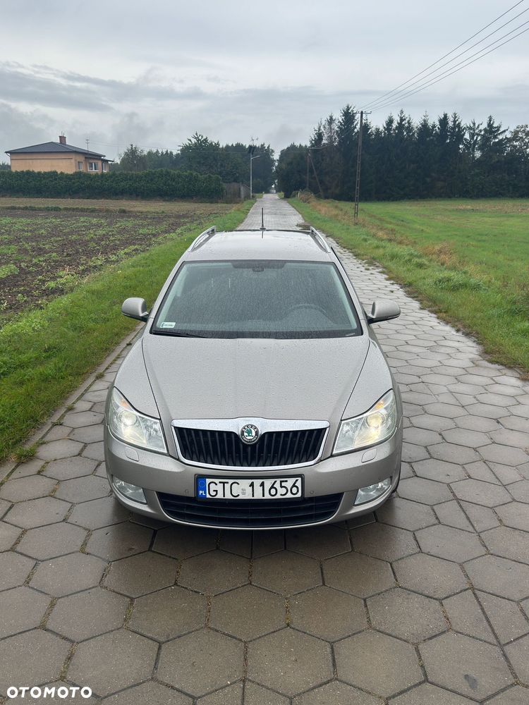 Skoda Octavia 2.0 TDI DPF Elegance DSG - 13