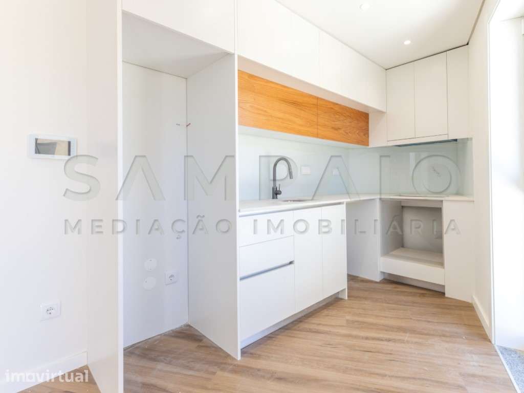 Andar Moradia T1+1 - Independente - C/ Terraço e Jardim - Renovado! - Grande imagem: 4/18