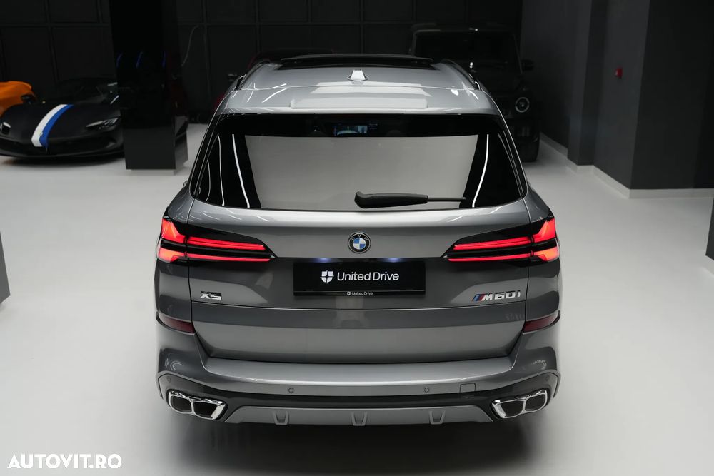 BMW X5 M M60i xDrive AT MHEV - 35