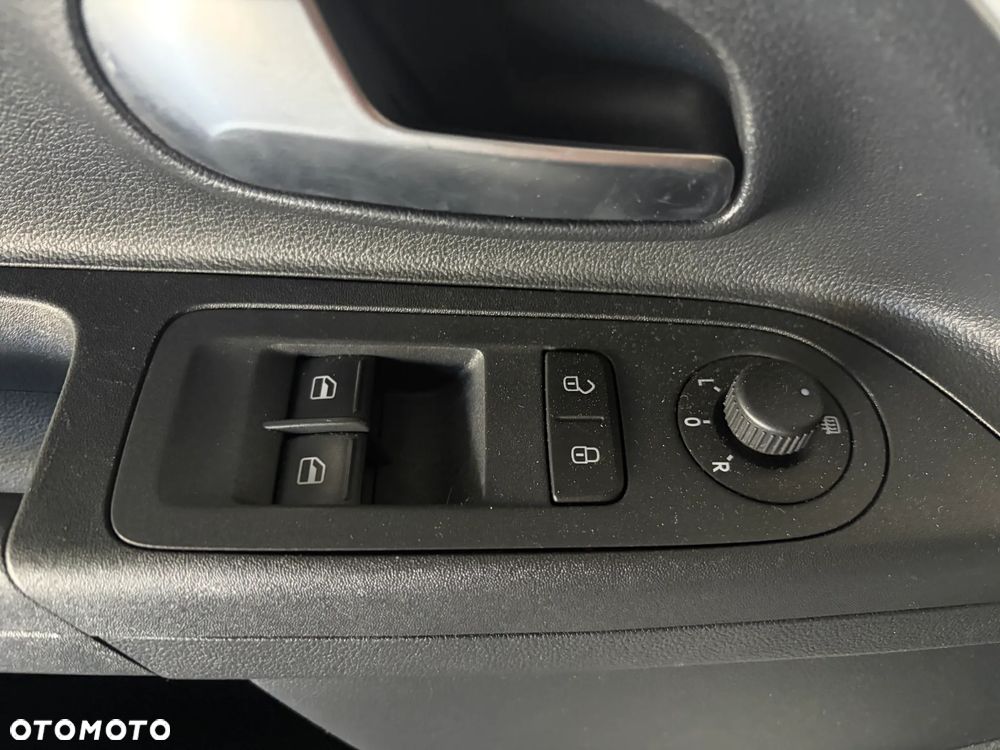 Volkswagen up! 1.0 move - 11
