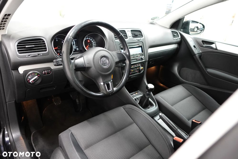 Volkswagen Golf 1.6 TDI DPF Comfortline - 22