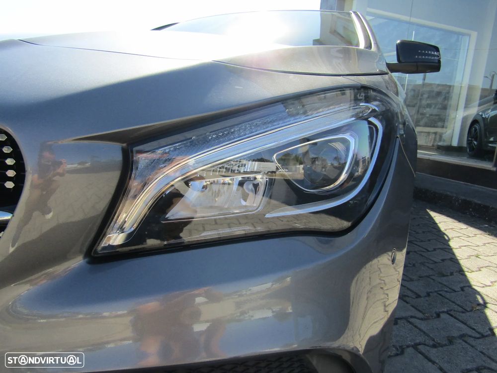 Mercedes-Benz CLA 200 d Shooting Brake AMG Line - 3