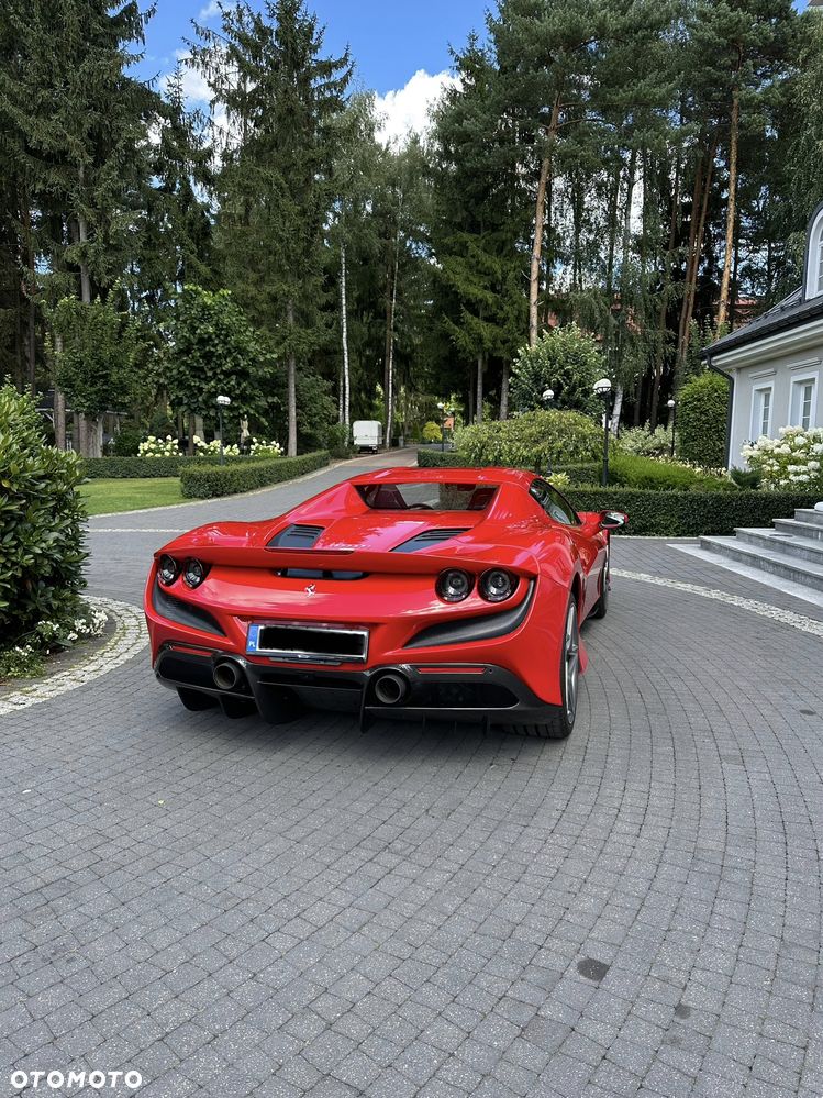 Ferrari F8 Spider Standard - 14
