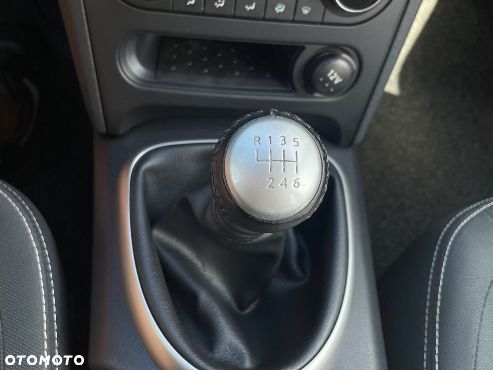 Nissan Qashqai 2.0 4x4 Lounge - 23