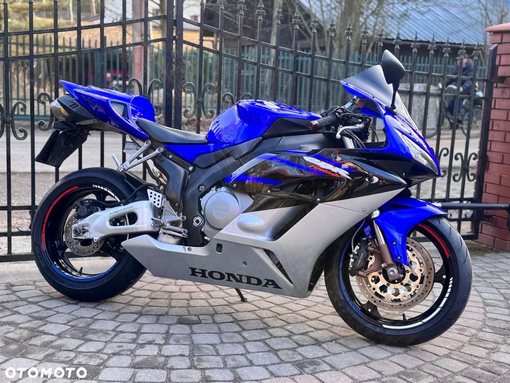 Honda CBR - 2