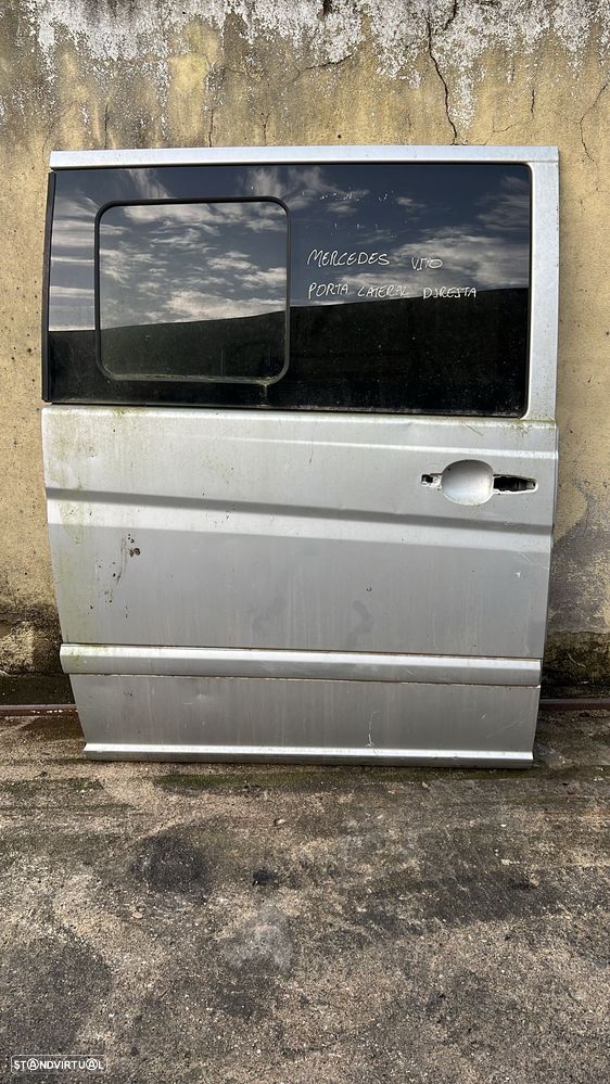 Porta Lateral Direita Mercedes Vito - 1