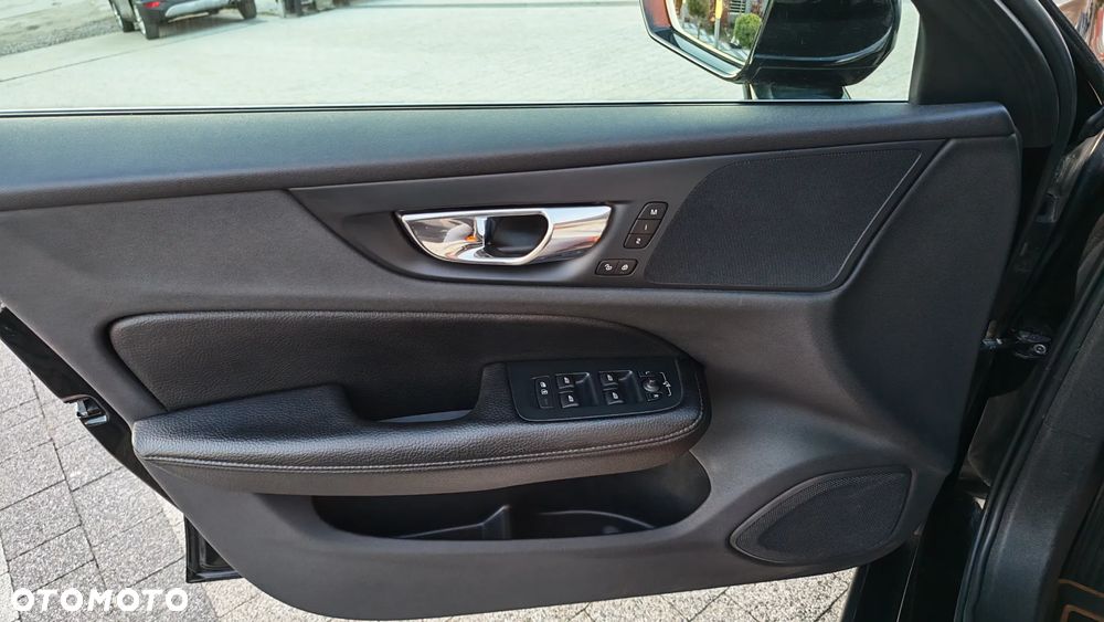 Volvo V60 D4 Geartronic Inscription - 38