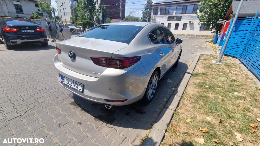 Mazda 3 e-Skyactiv G150 AT MHEV Plus - 8