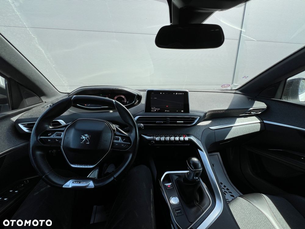 Peugeot 5008 - 19