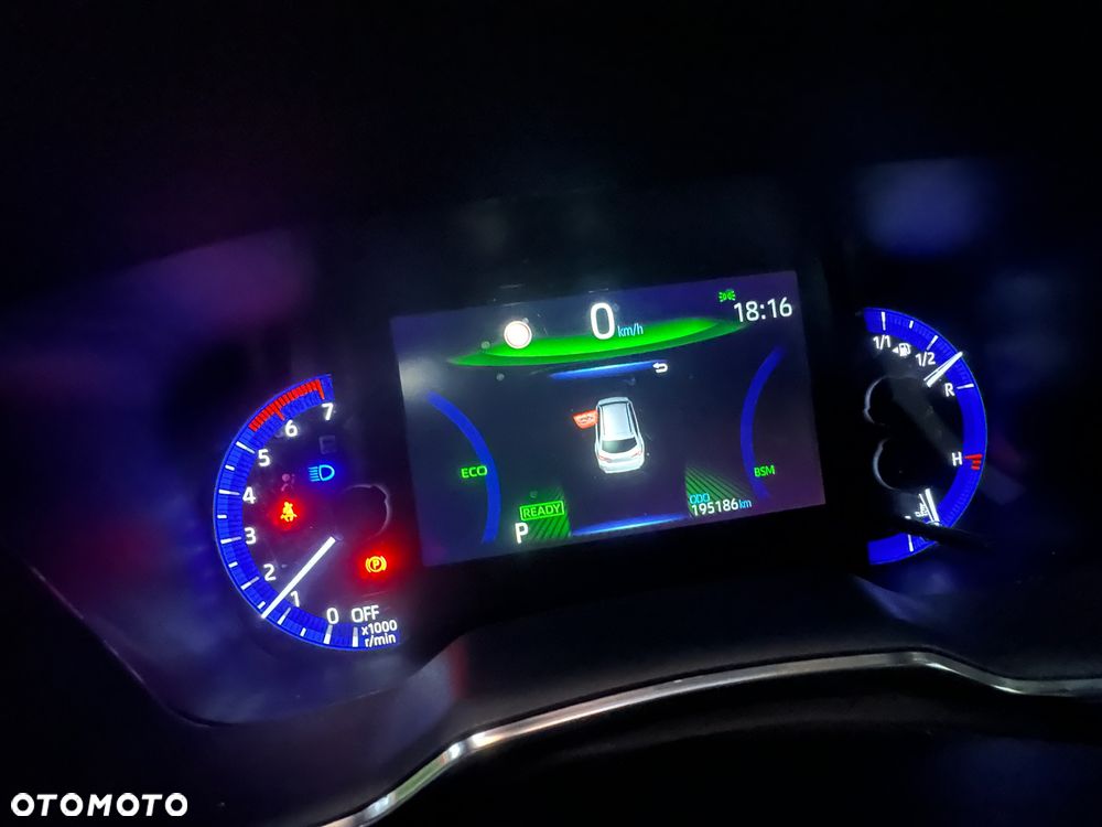 Toyota Corolla 1.8 Hybrid Executive - 27