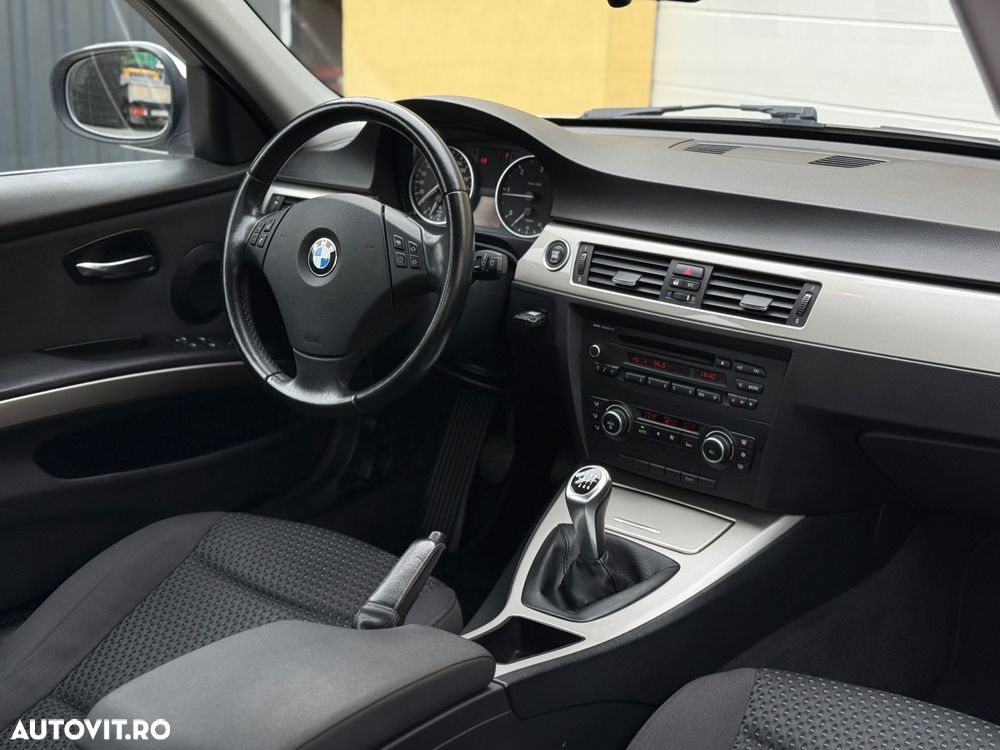 BMW Seria 3 316d - 10