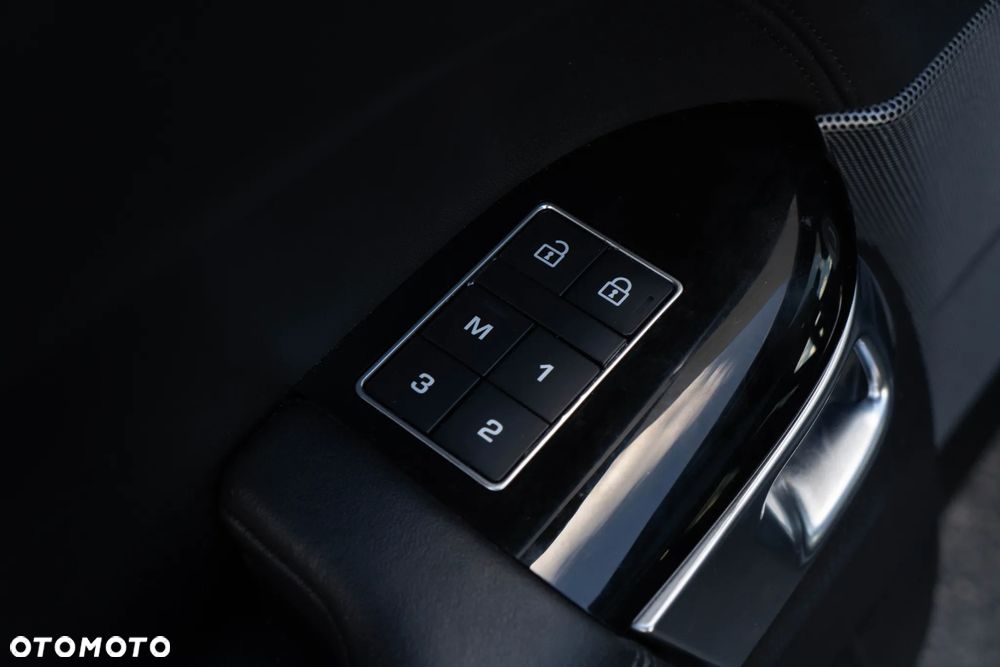 Land Rover Range Rover Sport D350 HSE Dynamic - 13