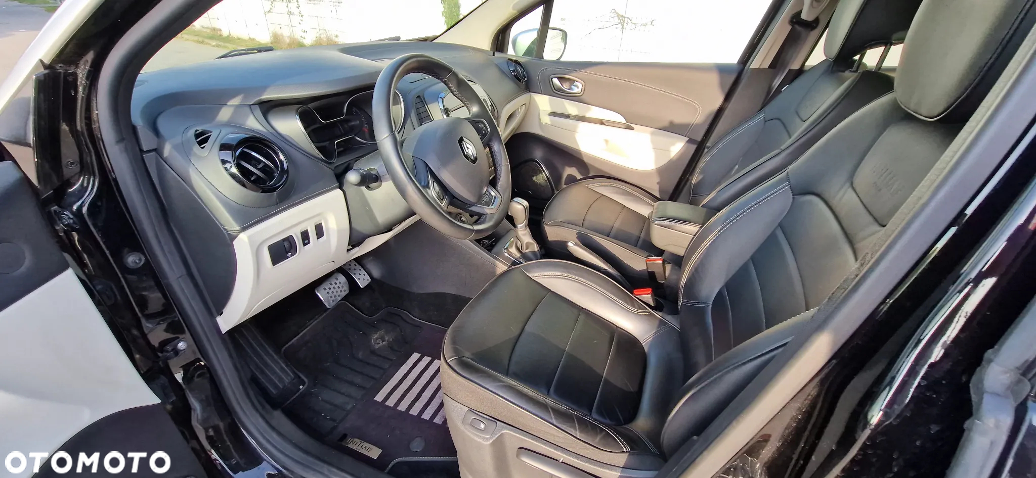 Renault Captur - 4