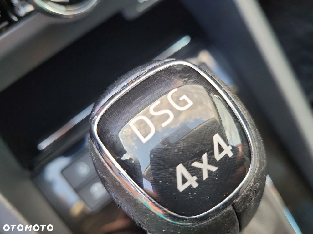 Skoda Octavia 2.0 TDI SCR 4x4 Style DSG - 26