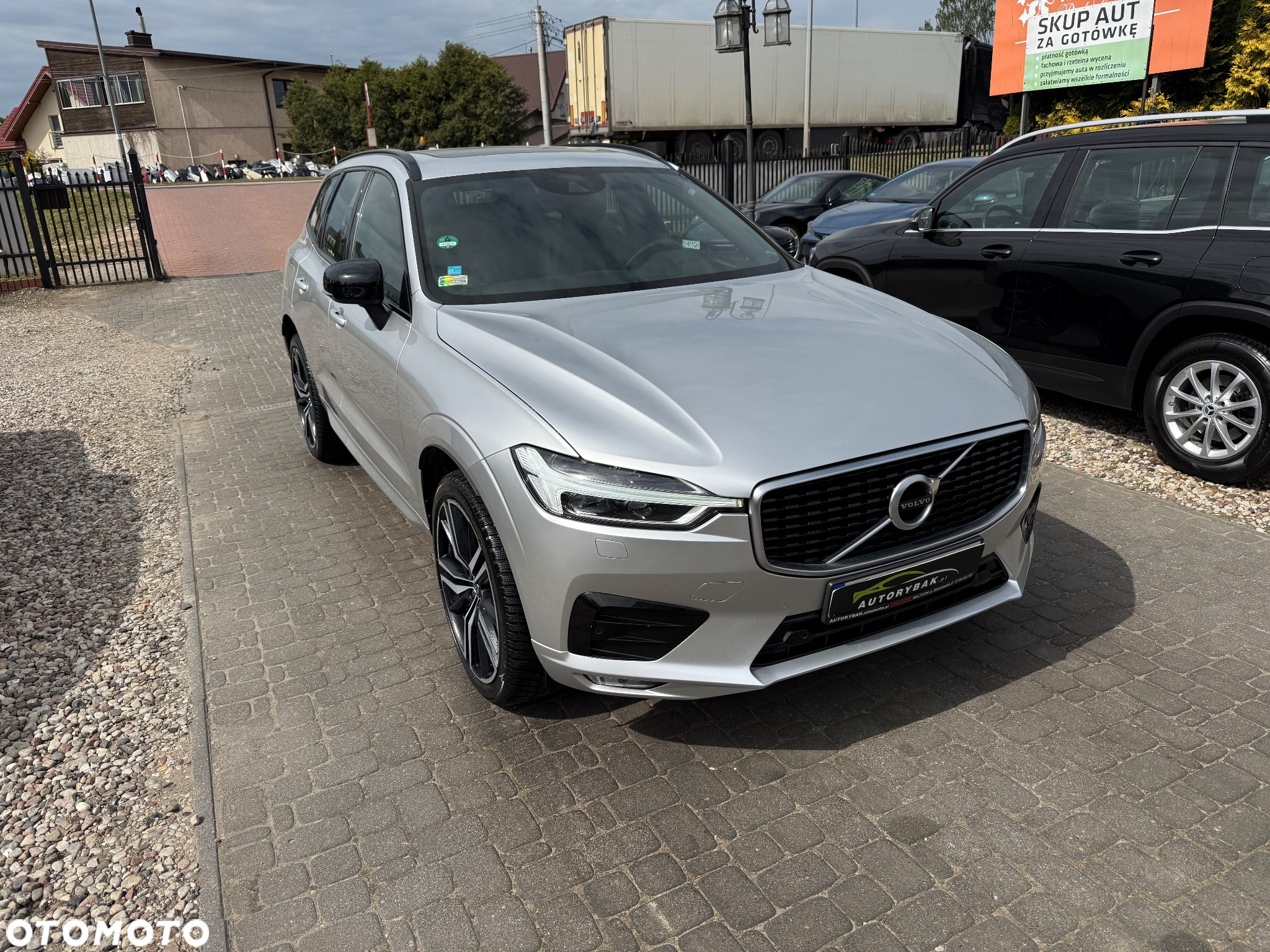 Volvo XC 60 T6 AWD R-Design - 32