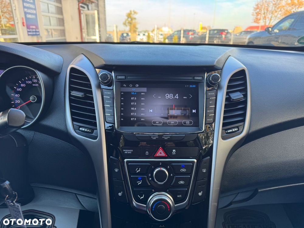 Hyundai i30 - 25