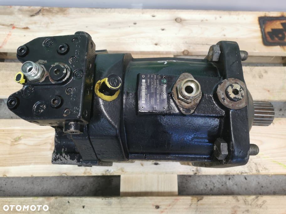 Silnik jazdy Deutz-fahr 26.6 Agrovector {Rexroth A6VM107DA1} - 8