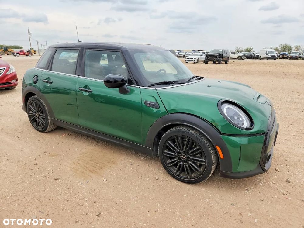 Mini Cooper S 2022 photo 2