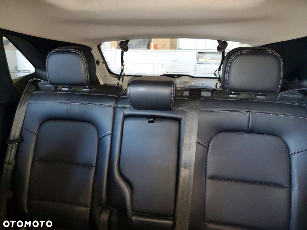 Ford Escape 2.0 EcoBoost AWD Titanium - 10