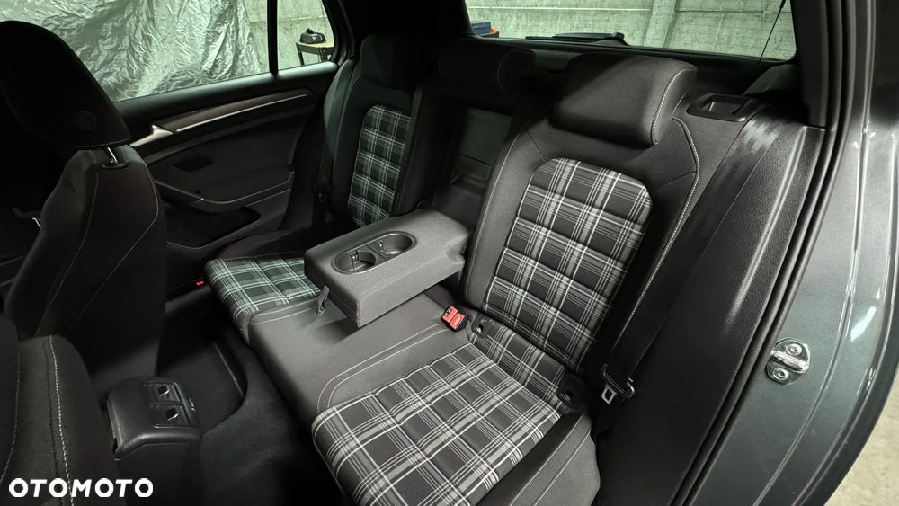 Volkswagen Golf 2.0 TDI BMT GTD DSG - 16