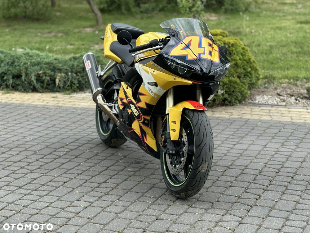 Yamaha R6 - 16