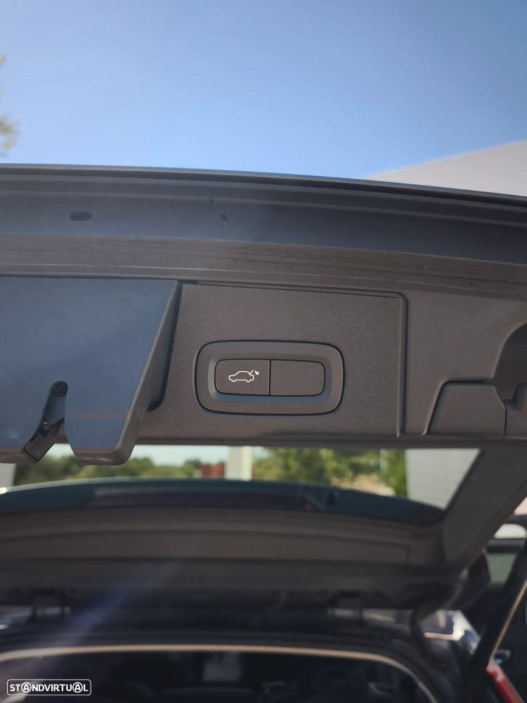 Volvo XC 60 2.0 D4 Inscription Geartronic - 32