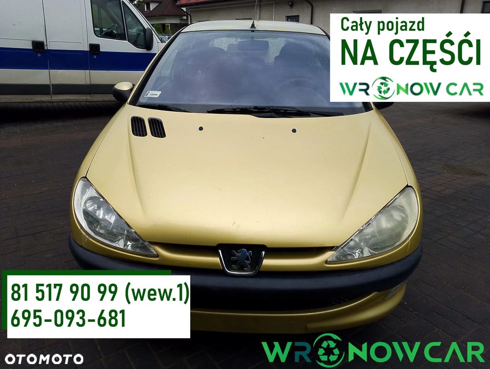 Peugeot 206 I FL (03-09r.) 1.4B 74KM. Silnik KFW Skrzynia 20CP81 lakier KAW – LAKIER ŻÓŁTY PERSEPOLIS.Cały na części. GWARANCJA !!!  Przód Tył Zestaw Komplet Drzwi Klapa Zderzak Błotnik Maska Grill Atrapa Szyba Pas Lampa Lusterko Boczki Fotel Kanapa Kokpit Deska Rozdzielcza Przełącznik Włącznik Sterownik Przewody Wiązka Instalacja Moduł Komputer Czujnik Listwa Pompa Alternator Wtryski Głowica Rozrusznik Kompresor Sprzęgło Dwumas Silnik Skrzynia ABS Klimatyzacji Paliwa Wspomagania Kolektor Turbina Przepustnica Zawór Chłodnica Koło Hak Belka Sanki Zawieszenie Mcpherson Półoś Amortyzator Wydech Tłumik Zacisk Most - 1