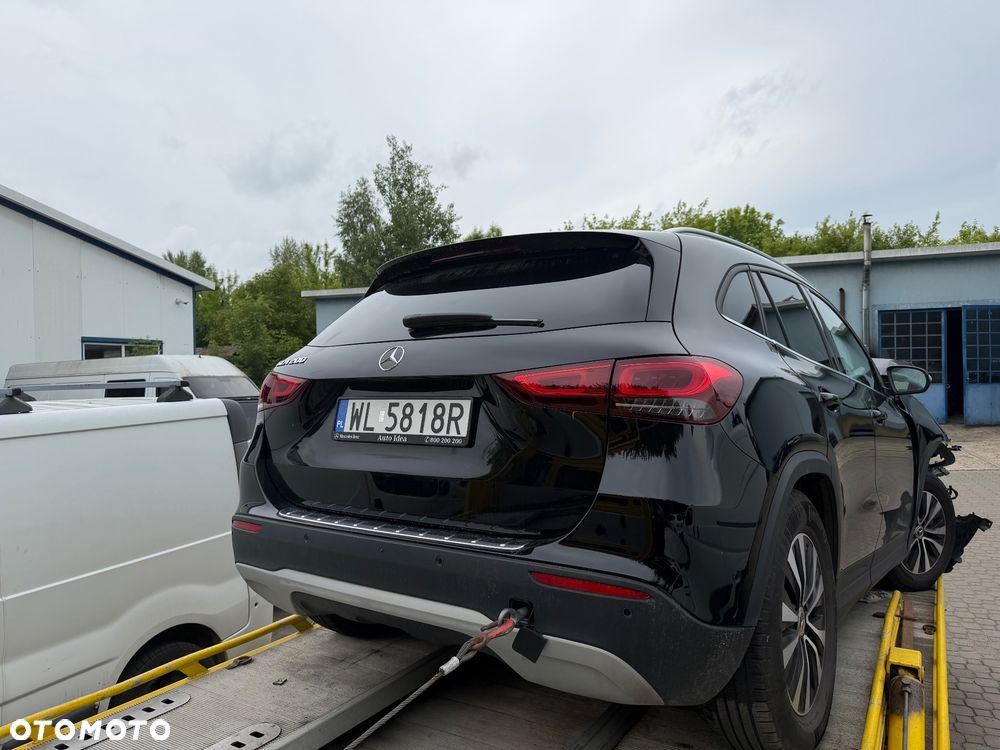 Mercedes-Benz GLA - 5