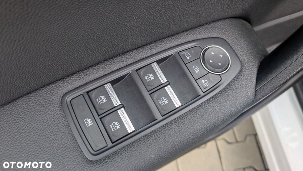 Renault Captur - 18