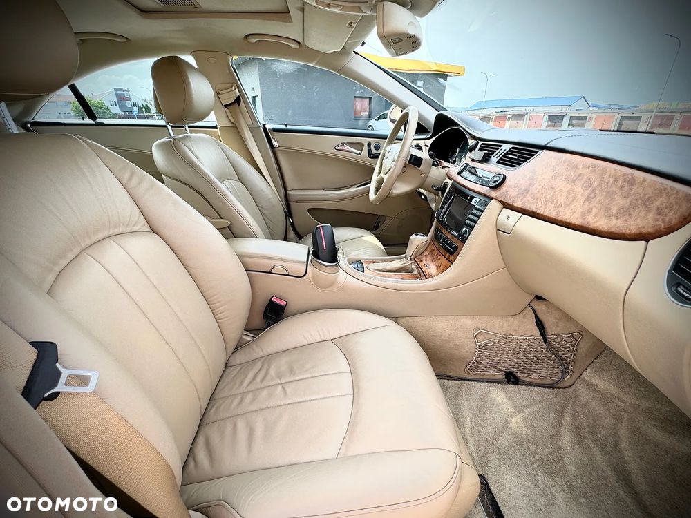 Mercedes-Benz CLS 500 7G-TRONIC - 11