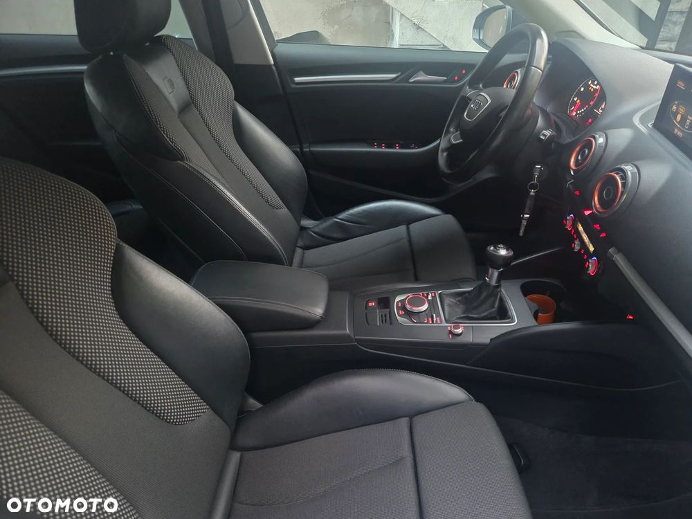 Audi A3 Limousine 1.4 TFSI S line Sportpaket - 21