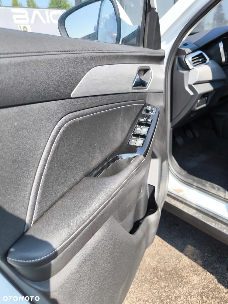BAIC 3 1.5T Luxury - 9