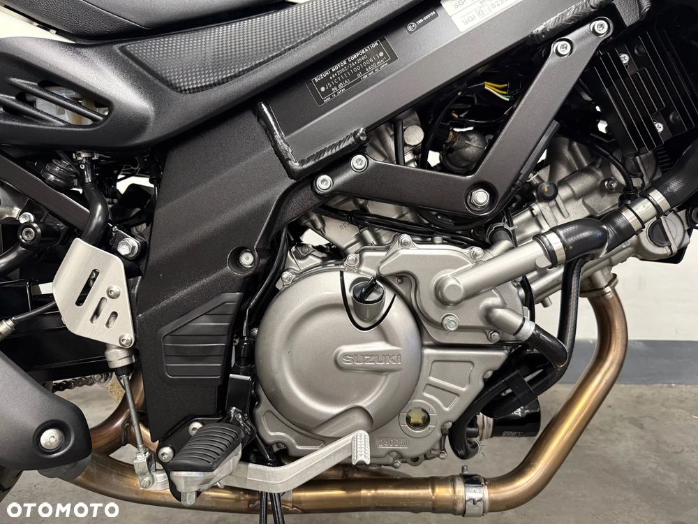 Suzuki V-STROM - 14