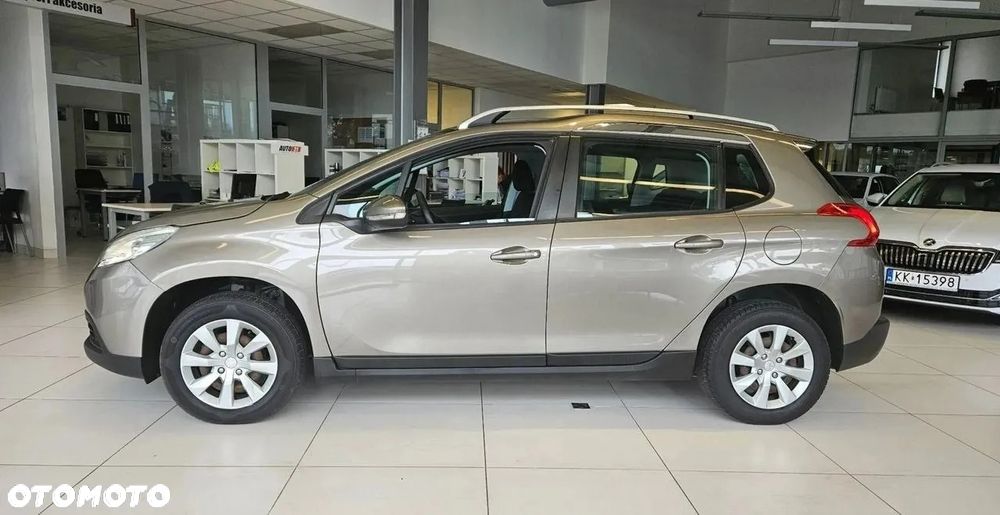 Peugeot 2008 1.2 Pure Tech Style - 5