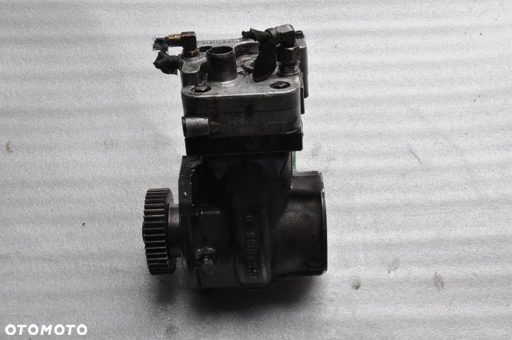 KOMPRESOR SPRĘŻARKA POWIETRZA FENDT 930 933 936 939 WABCO NR 9121260040 - 2