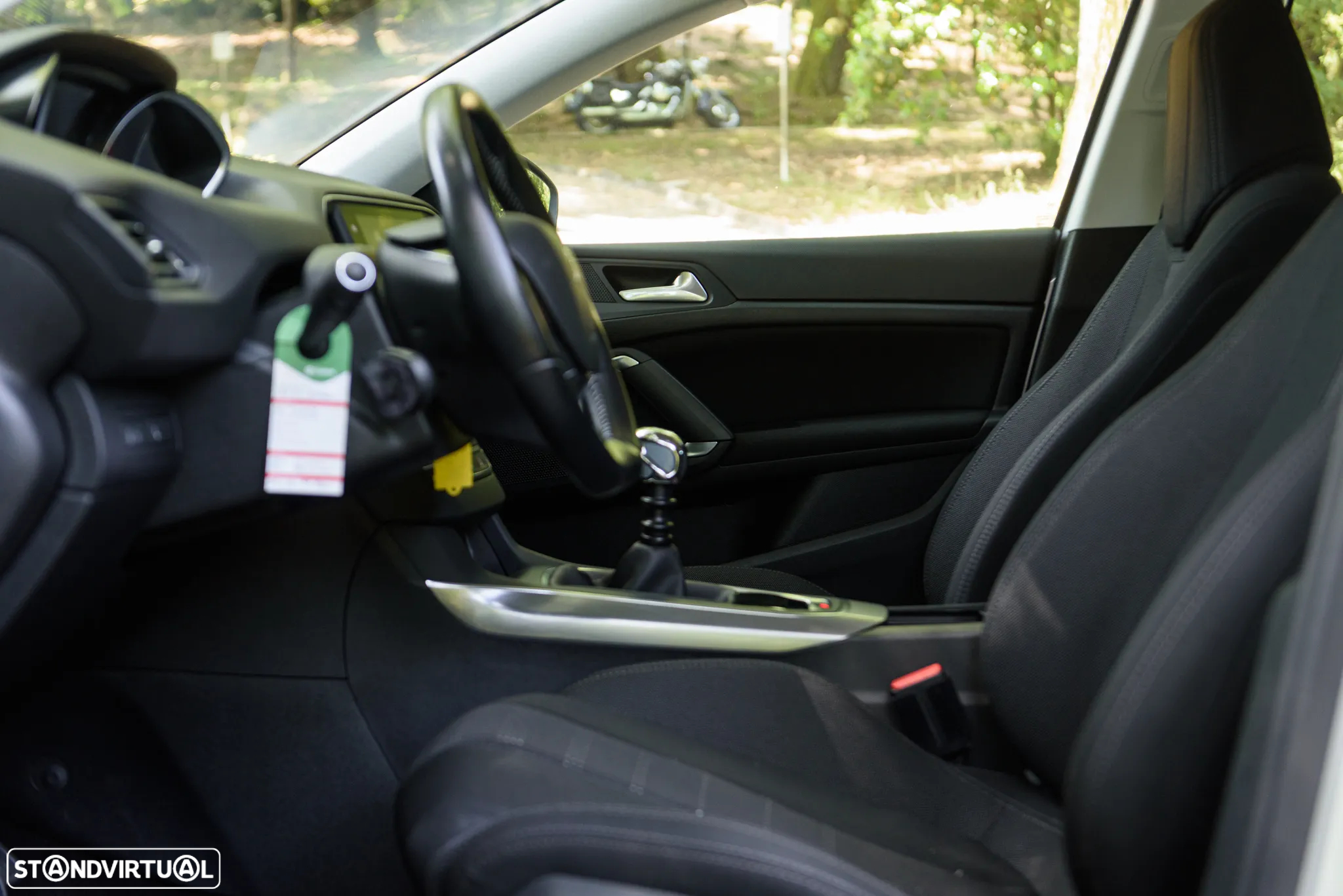Peugeot 308 PureTech 130 GPF Stop & Start Allure - 21