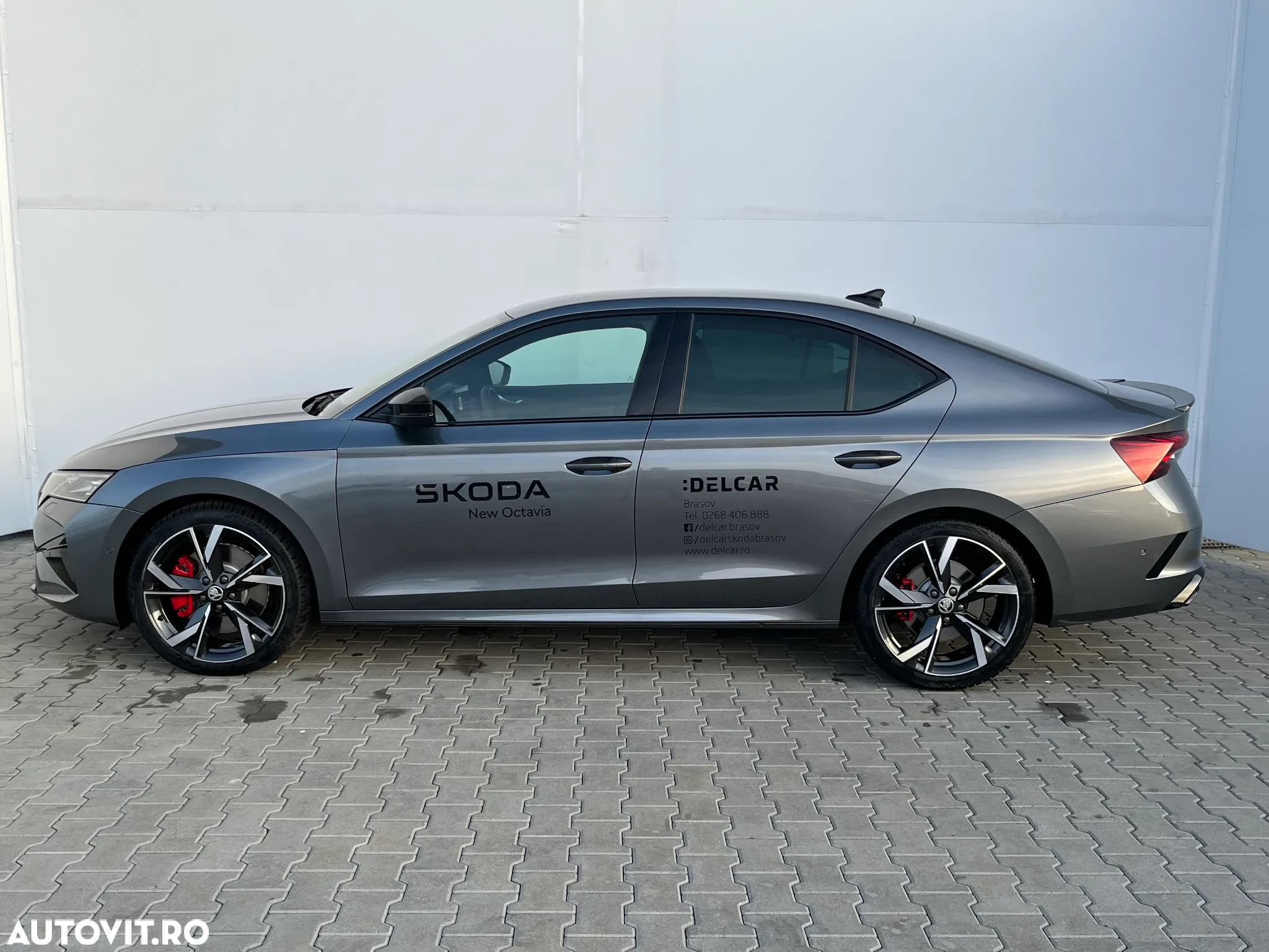 Skoda Octavia 2.0 TSI DSG RS - 2