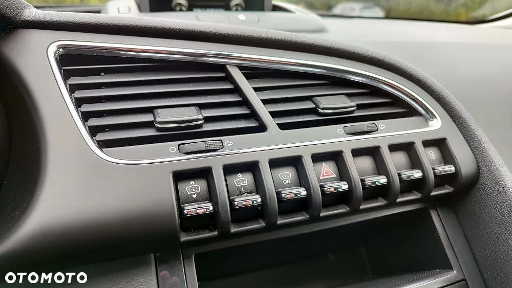 Peugeot 3008 2.0 HDi Allure - 38