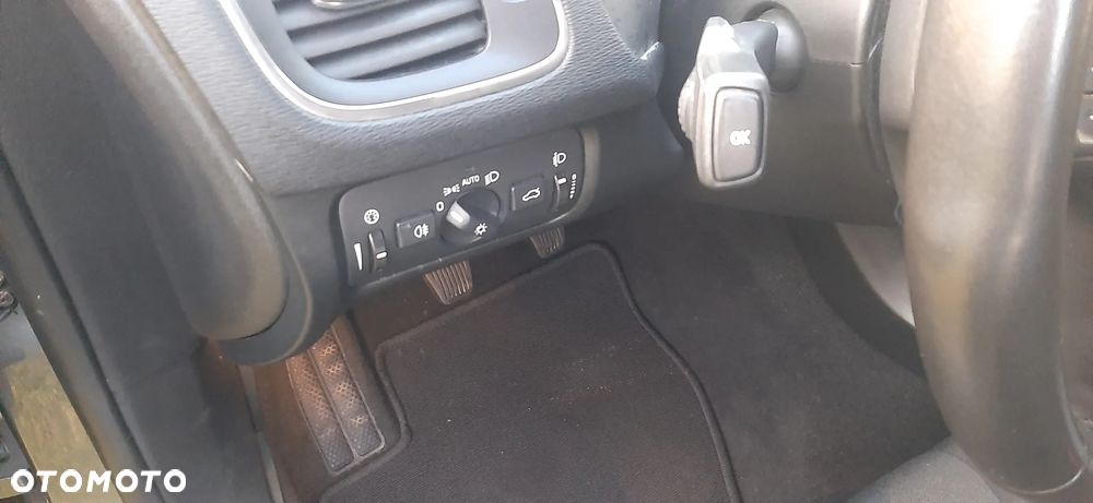 Volvo V40 D3 Drive-E Kinetic - 24