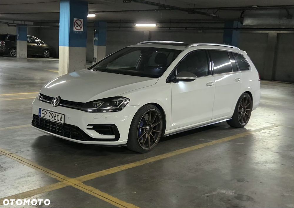 Volkswagen Golf Variant - 1