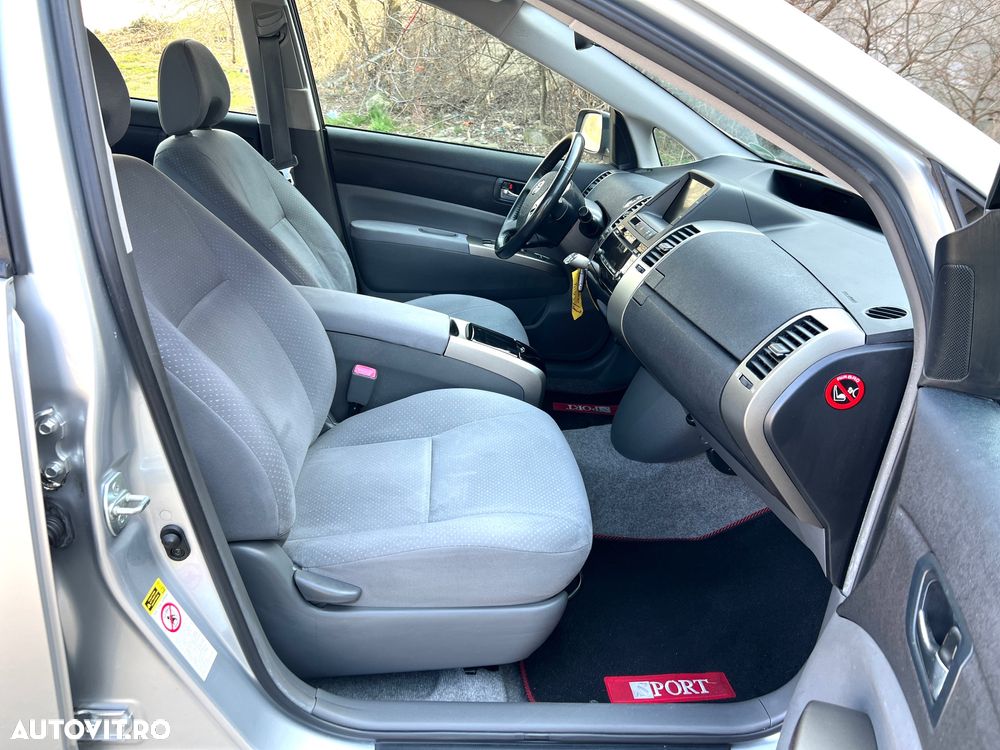 Toyota Prius (Hybrid) Sol - 10