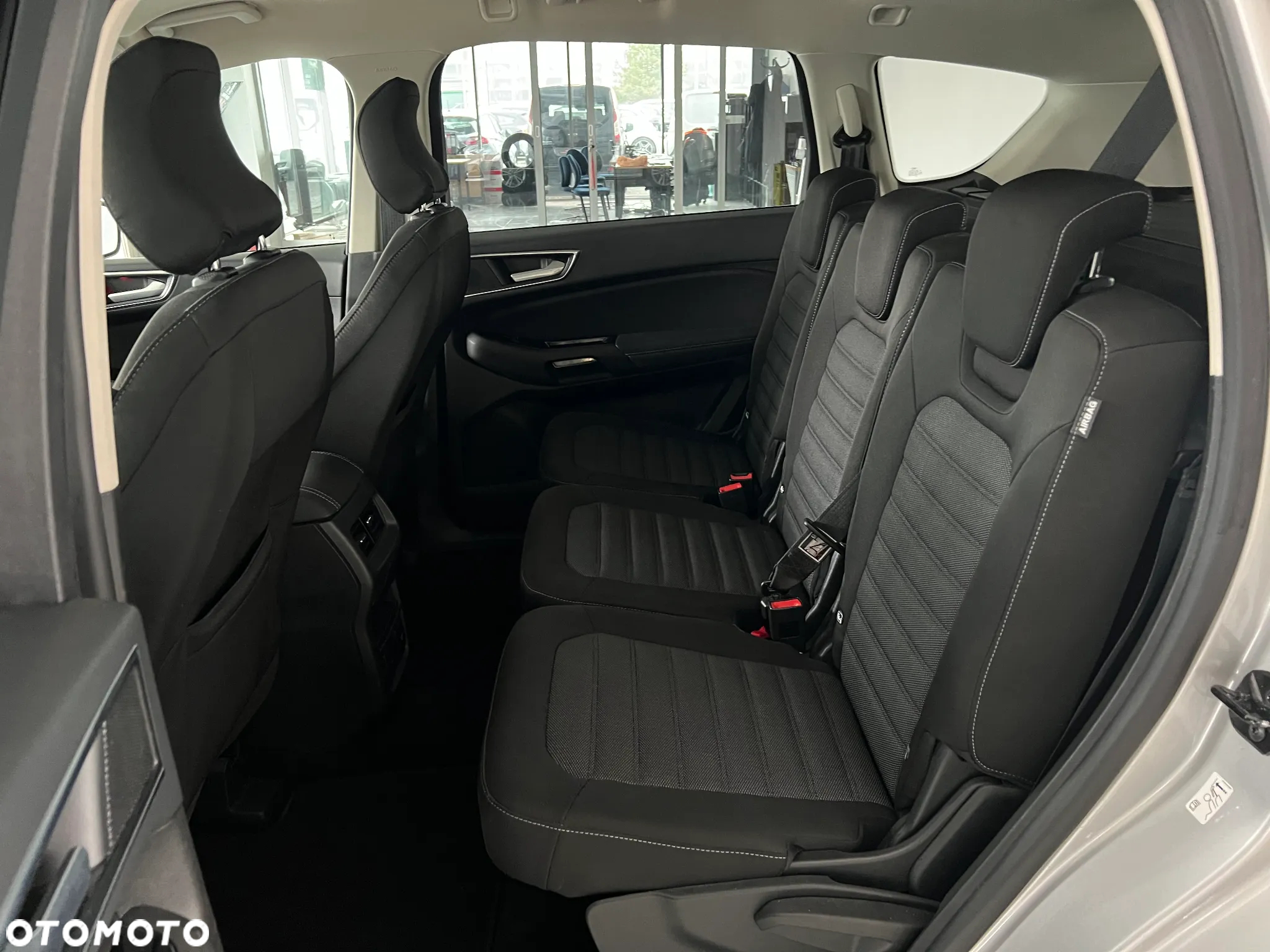 Ford S-Max 2.0 EcoBlue Titanium - 37