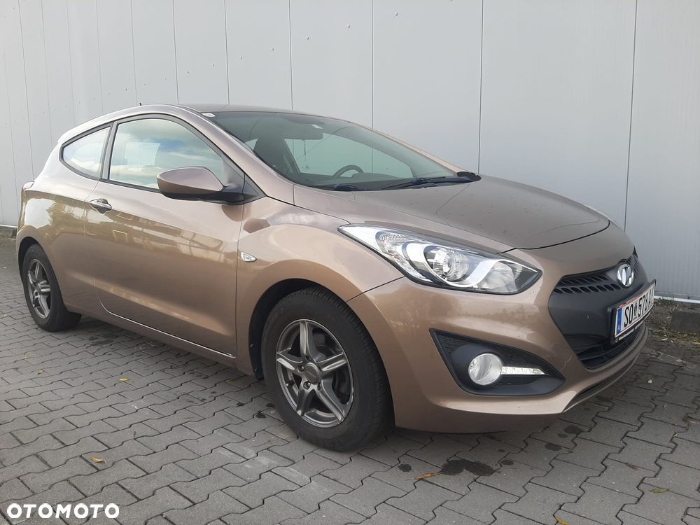 Hyundai i30 1.4 Premium - 1